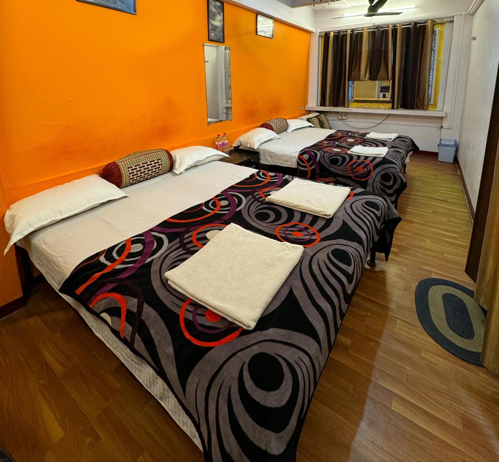 The Golden Lodge Bénarès Extérieur photo